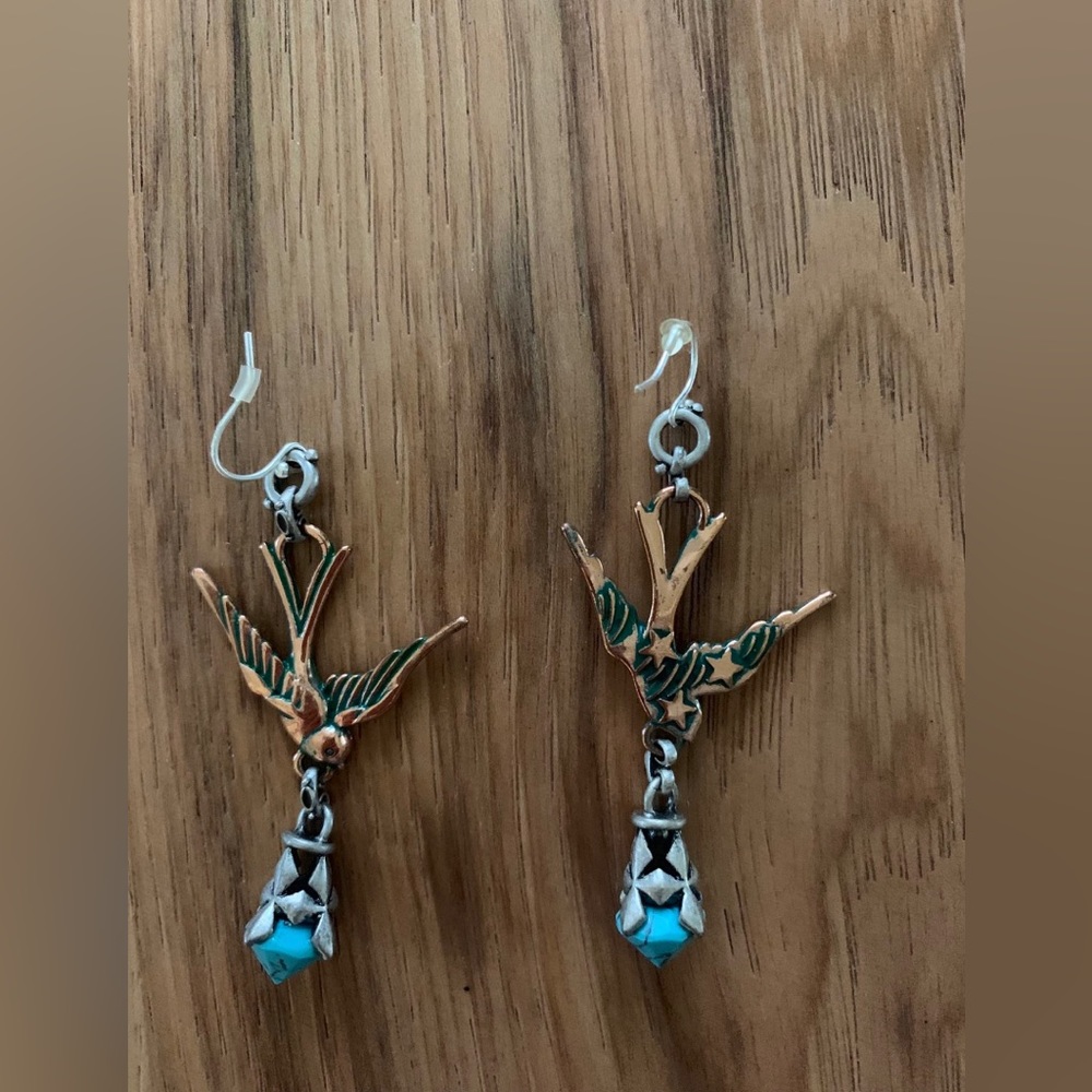 Lucky brand earrings